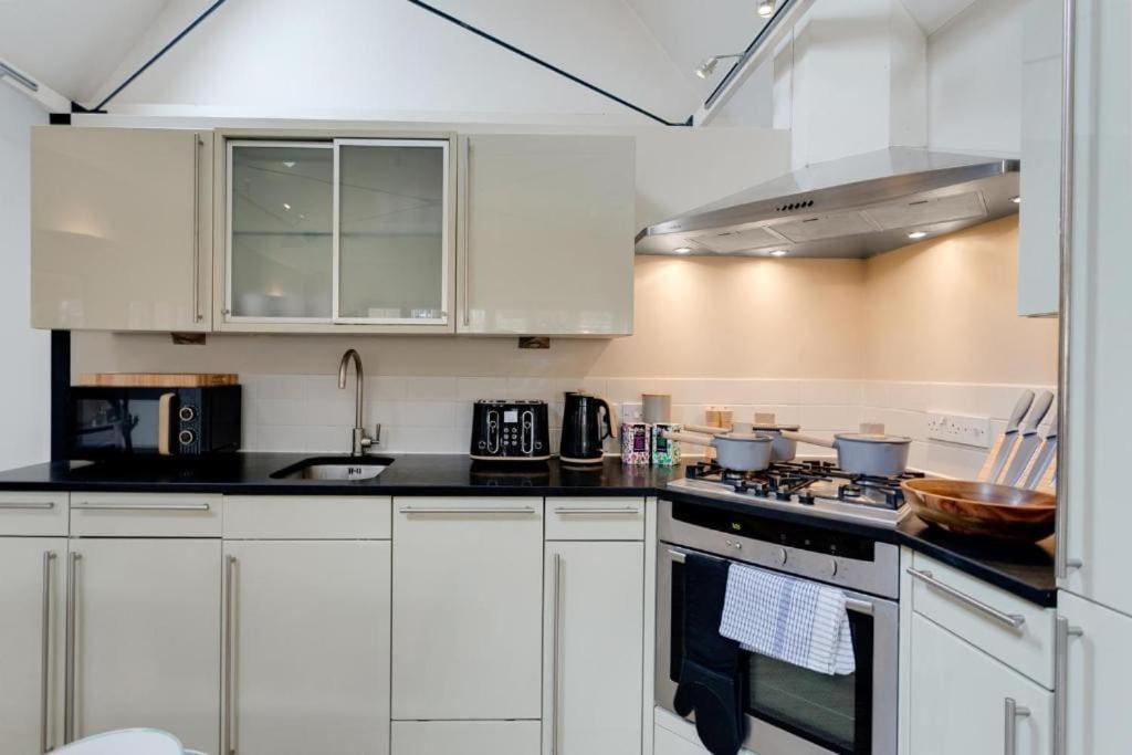 Apartment In Area In The Towers Elite Flat Wt Views Of The Cathedral *