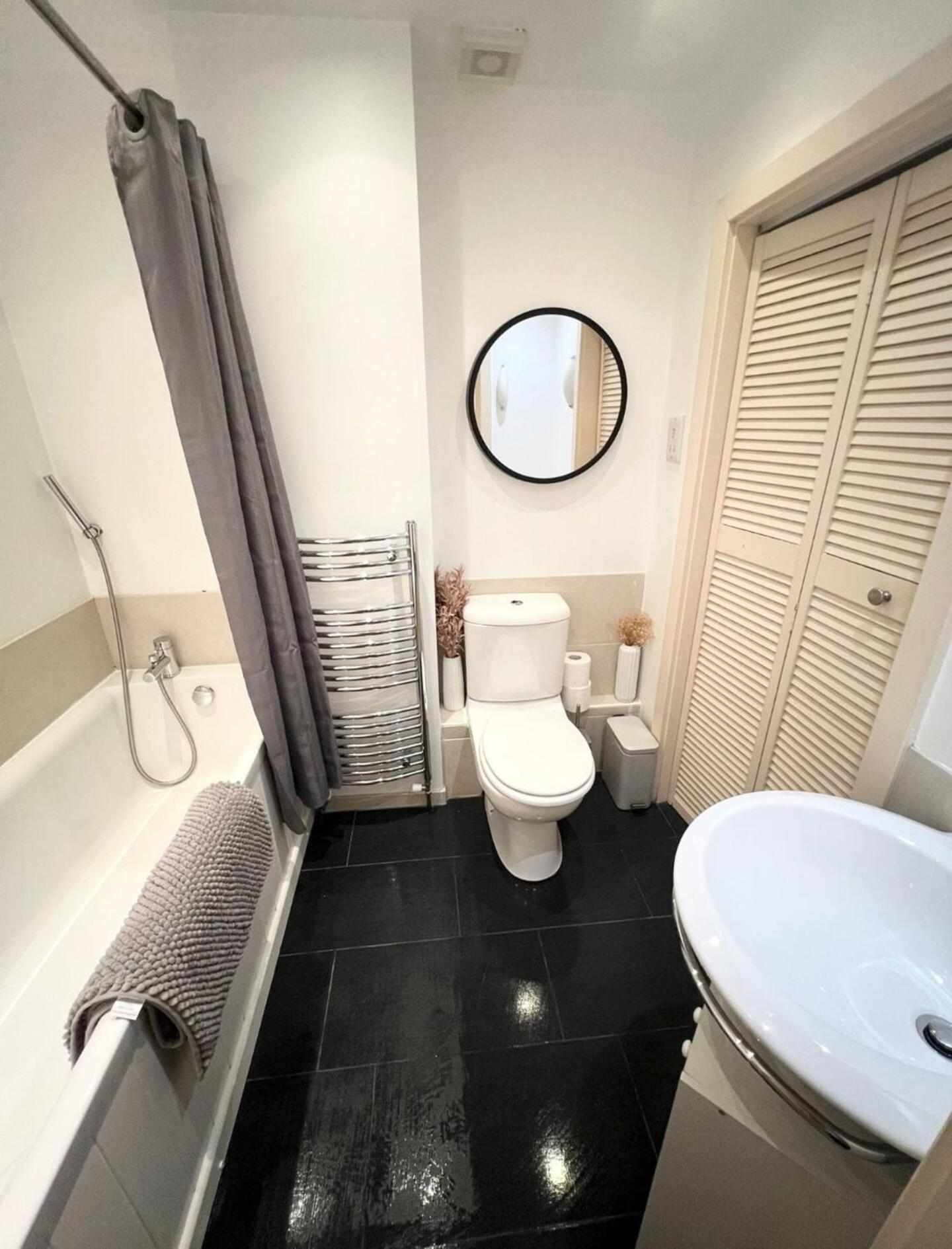 In Area In The Towers Elite Flat Wt Views Of The Cathedral Apartment Canterbury